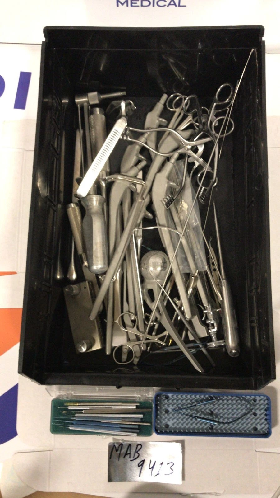 MISC SURGICAL INSTRUMENTS W-BLACK TRAY-46PCS-MAB-9413