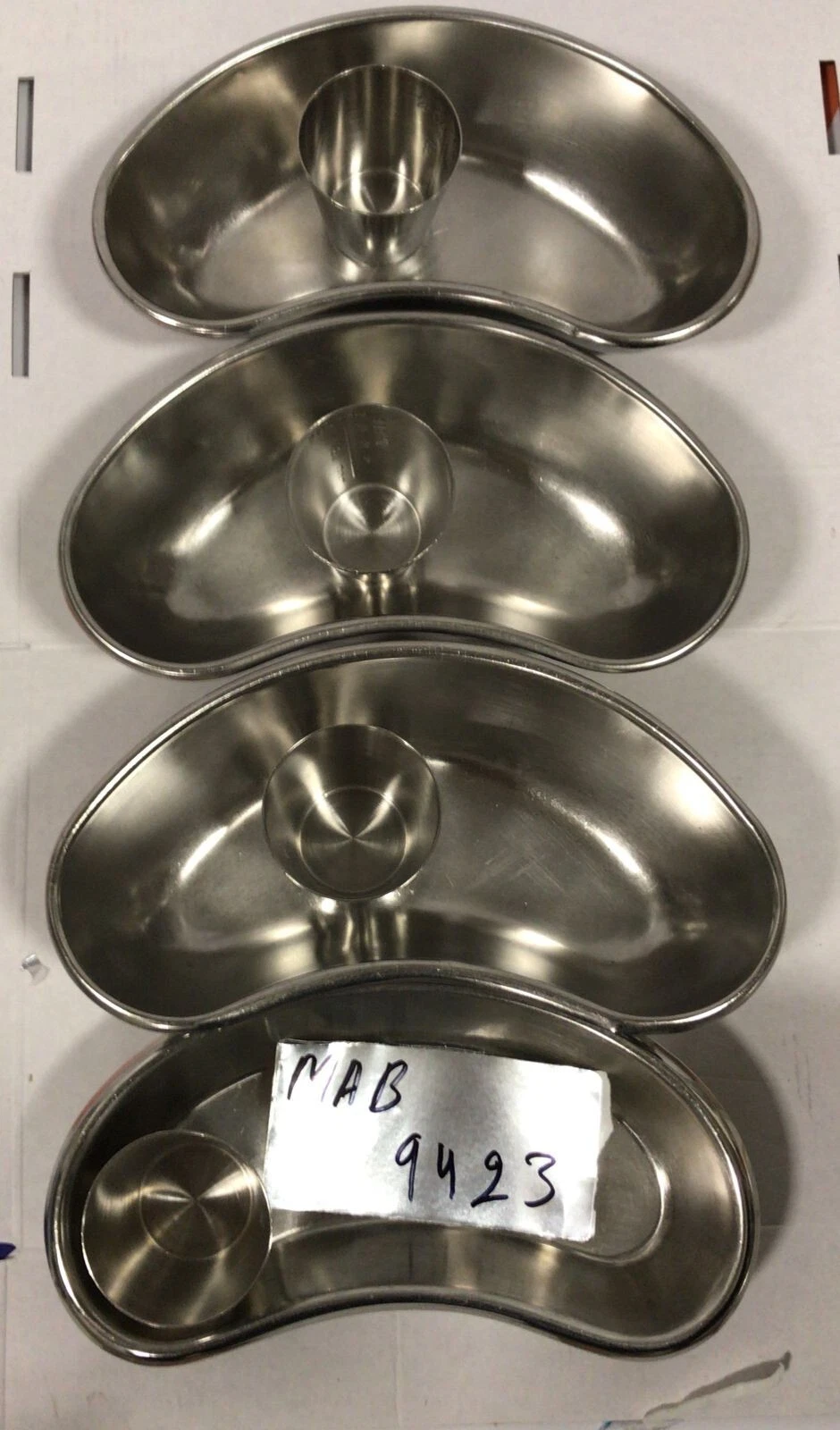 Surgical Stainless Steel 4Cup & 4Kidney Tray-MAB-9423