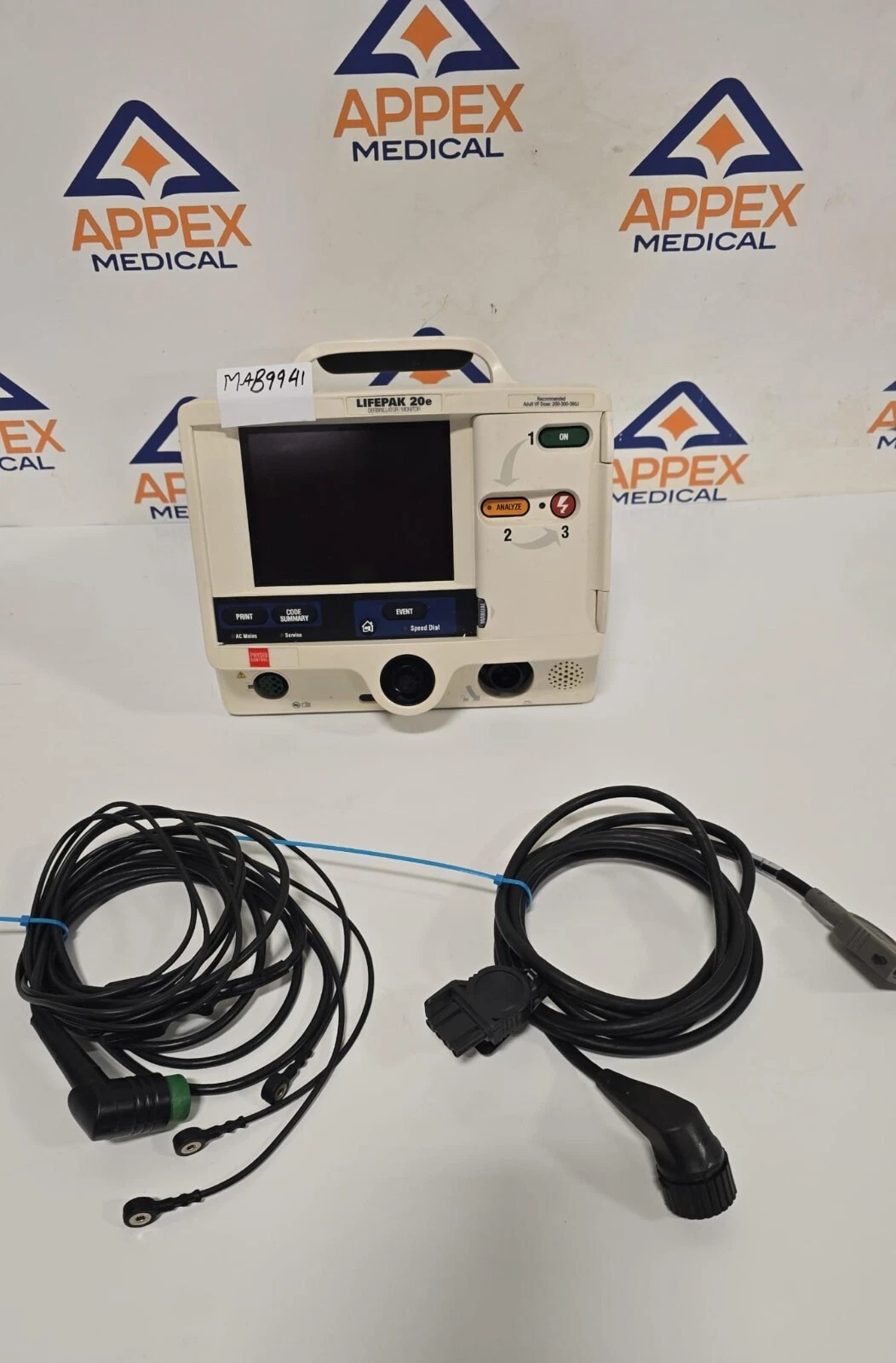 Patient Monitors by Lifepack, model 20e-MAB-9941