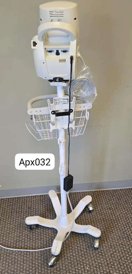 Welch Allyn Spot Vital Signs LXi Patient Monitor w/AC Adapter & Stand(APX-032) - Image 4