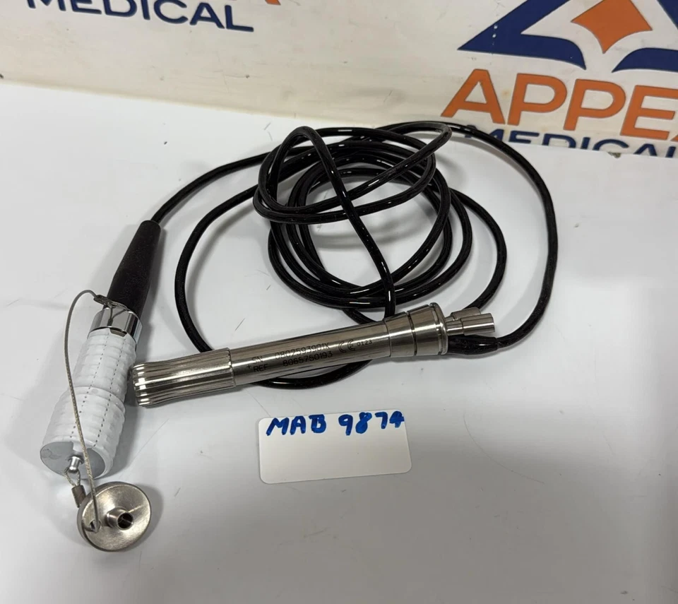 Alcon SN-0802593901X - REF8065750193-Infiniti Aqualase Handpiece-MAB-9874-96 - Image 2