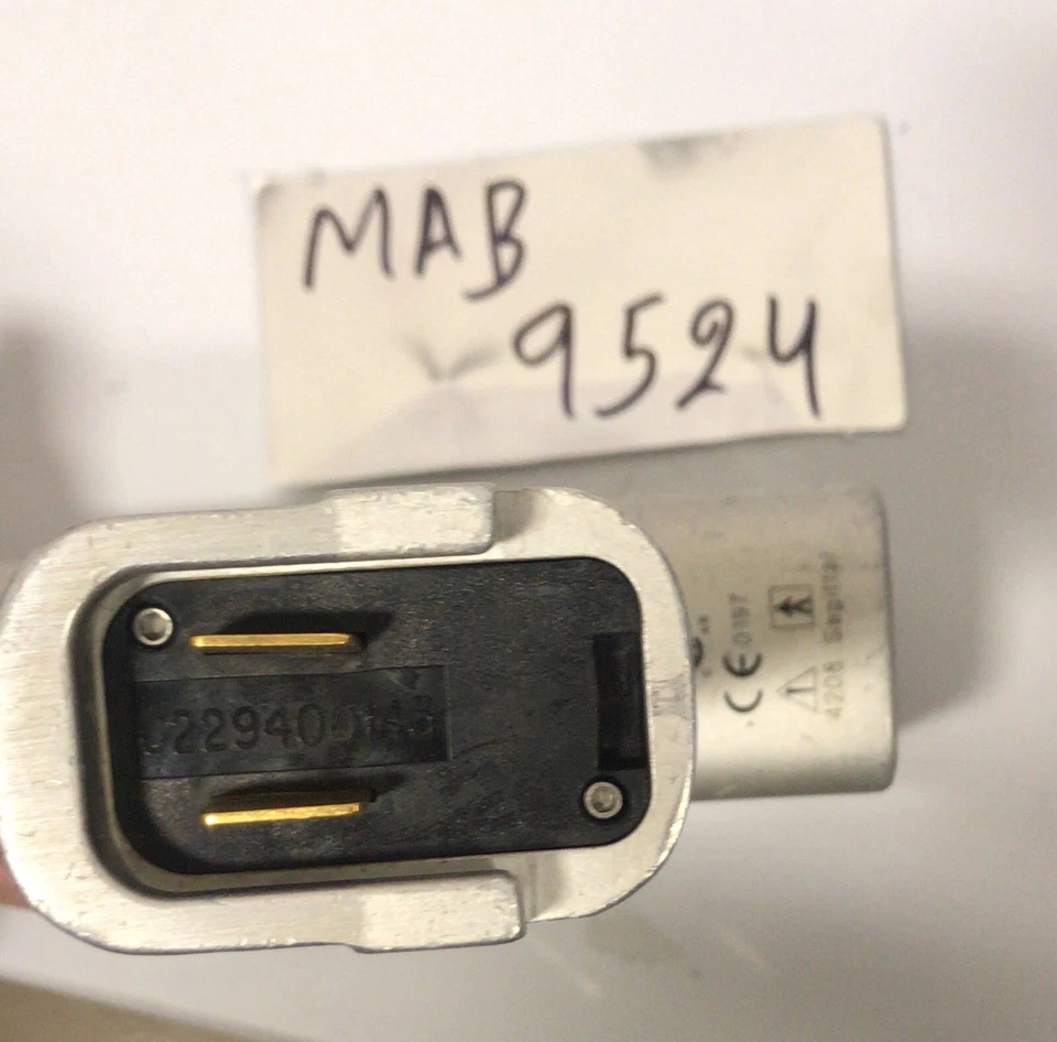 Stryker System 5 Sagittal Saw Handpiece4208 W/O Batteries/ Chargers-MAB-9524-25 - Image 3